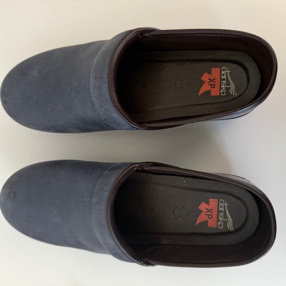 Dansko no-slip clogs